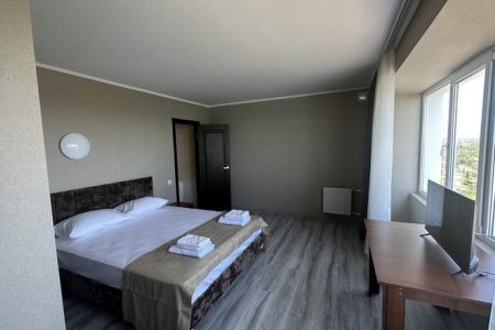 Люкс 4-местный 2-комнатный